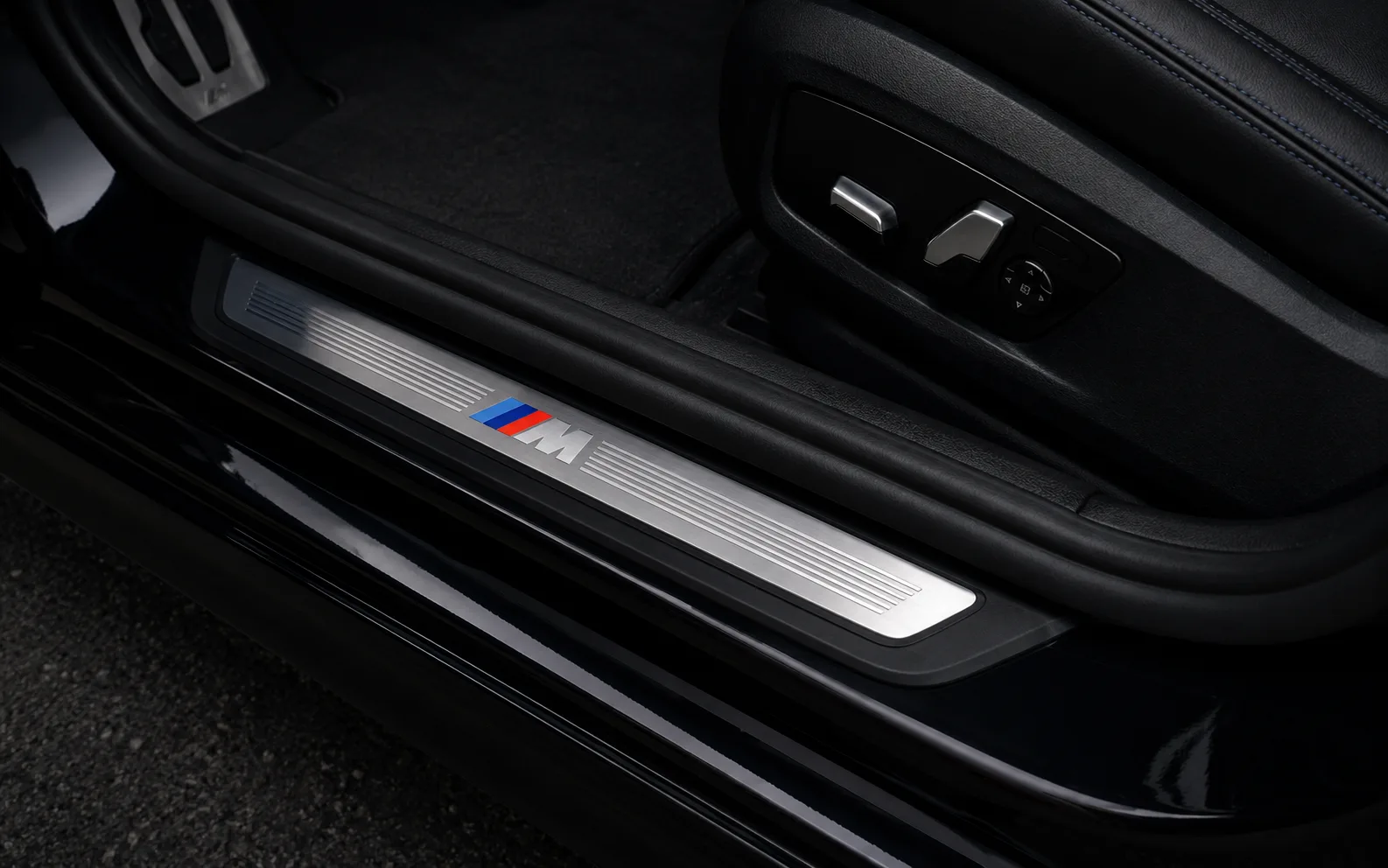 BMW 5 Series Detail
