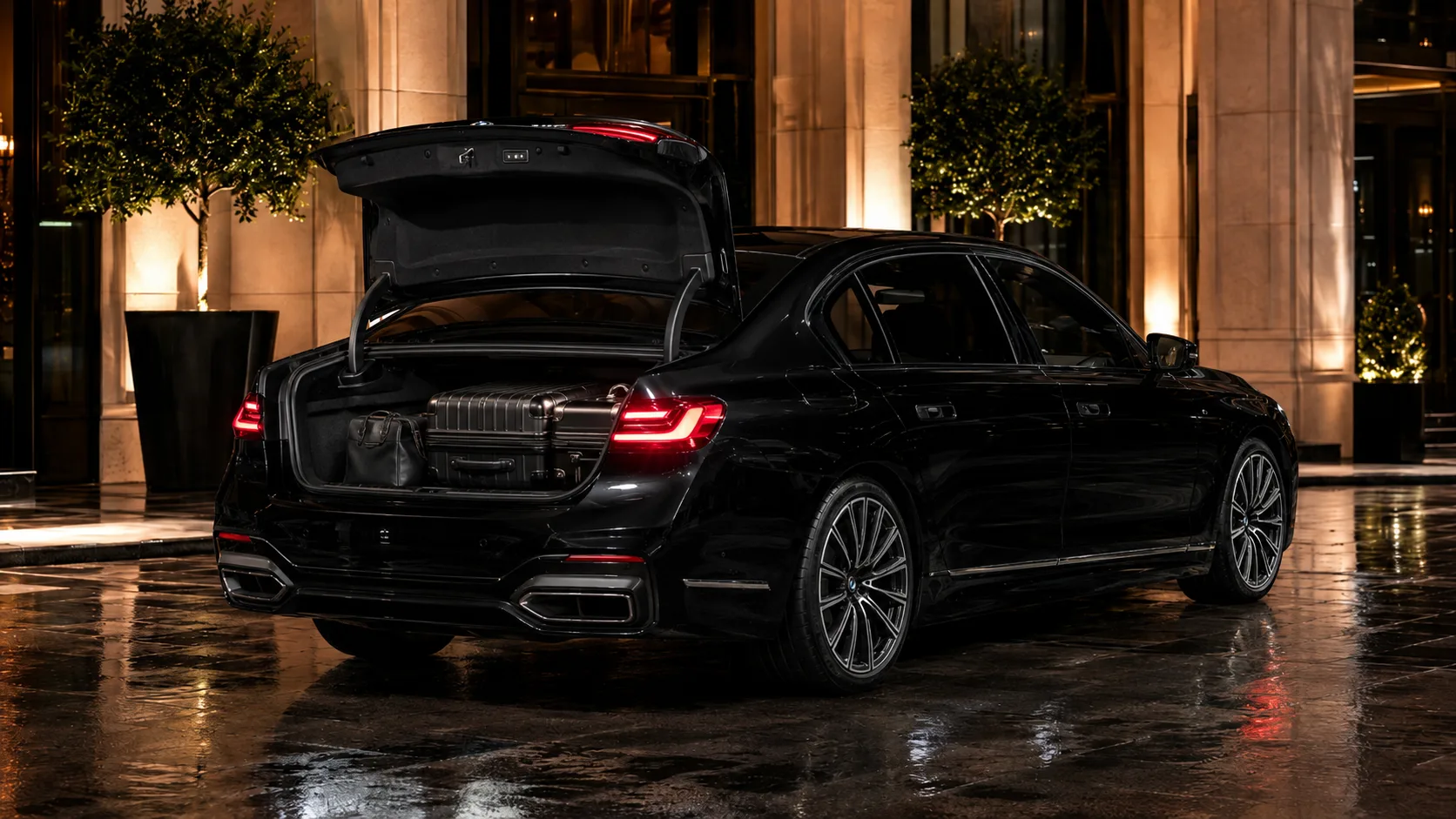BMW 7 Series Luggage Space