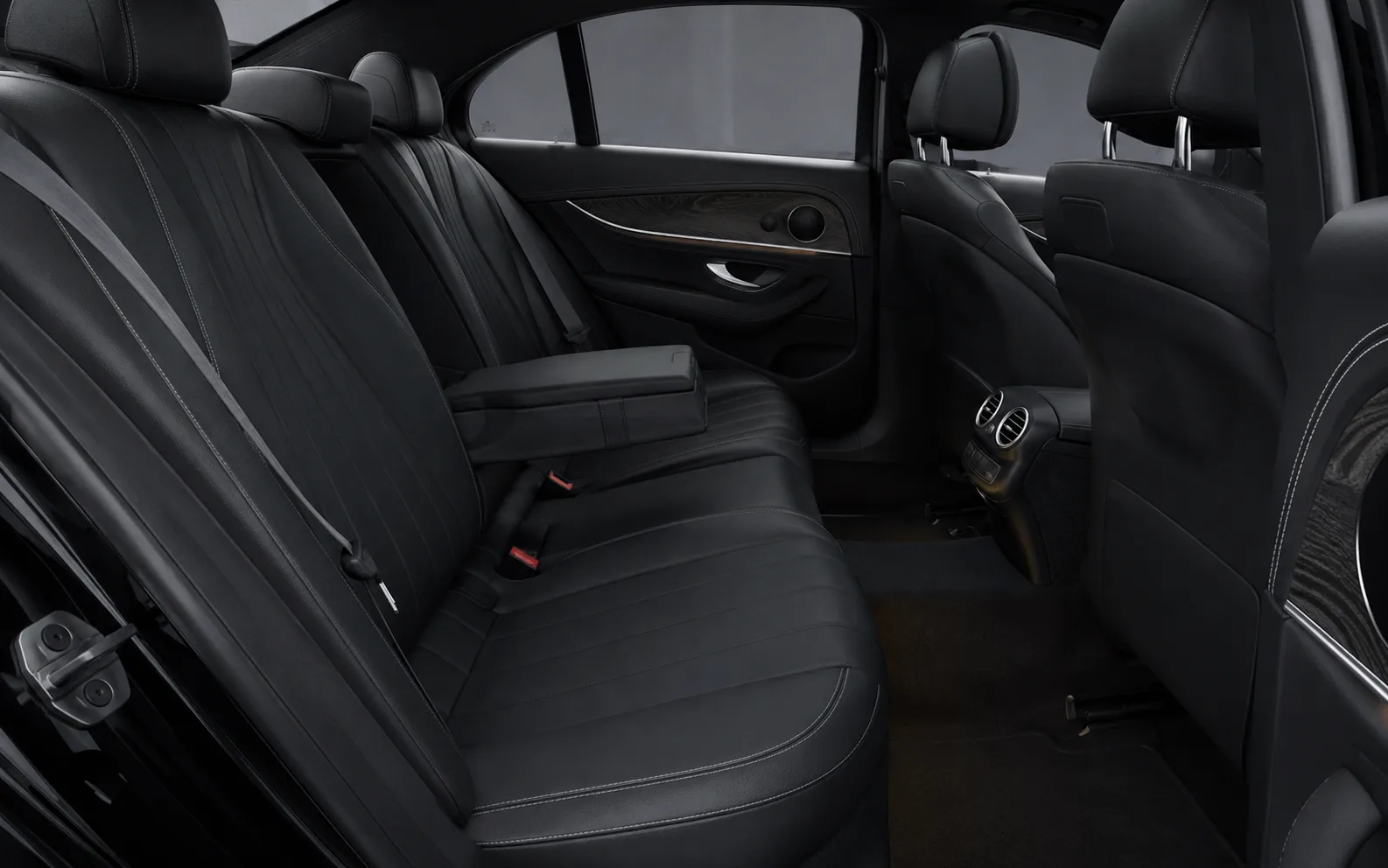 Mercedes E Class Rear Cabin
