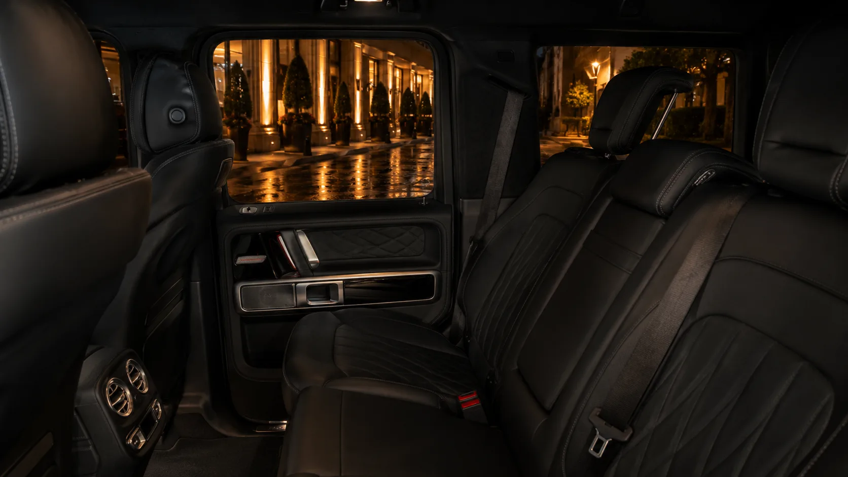 Mercedes G-Wagon Rear Cabin