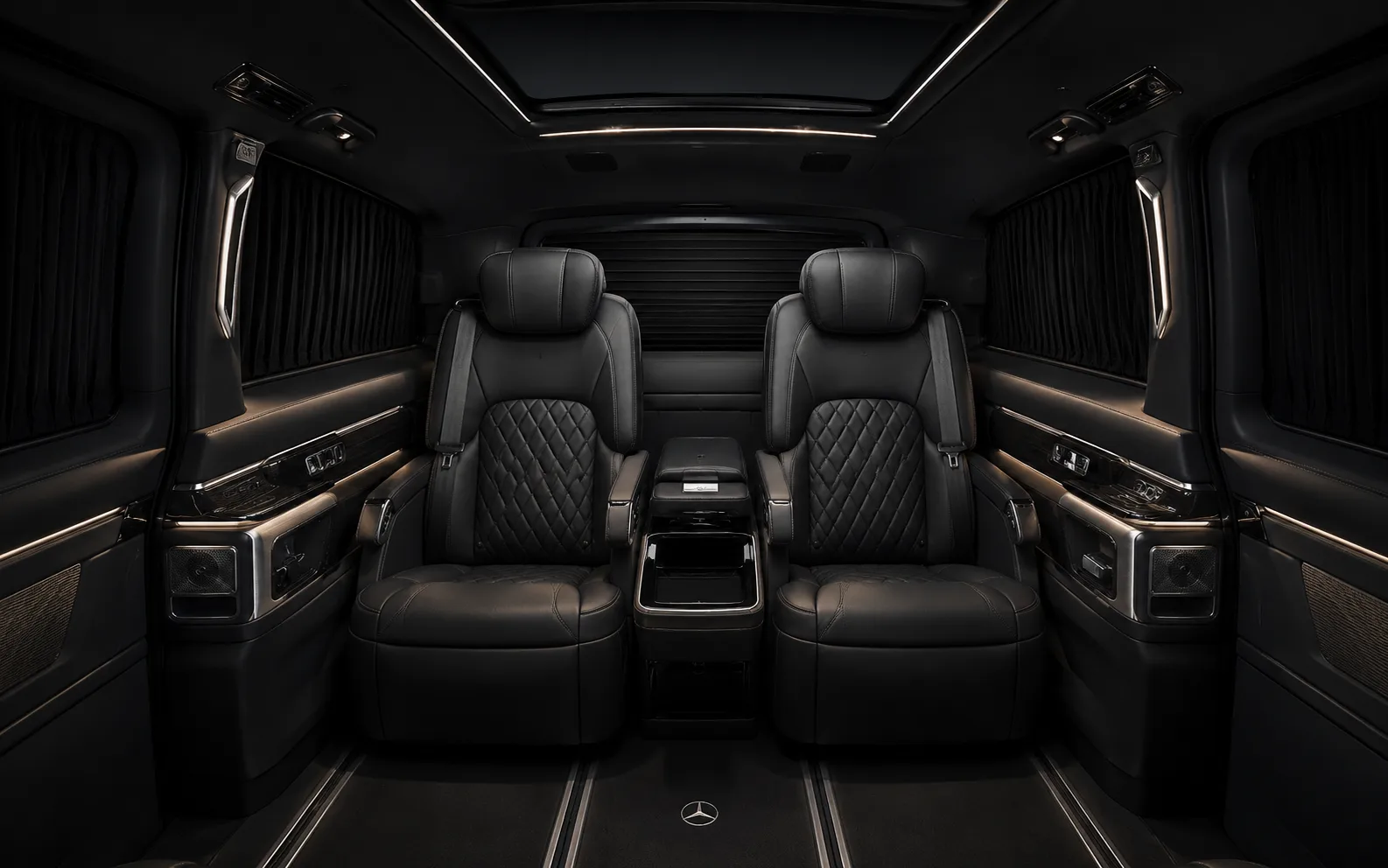 Senzati V Class Rear Cabin